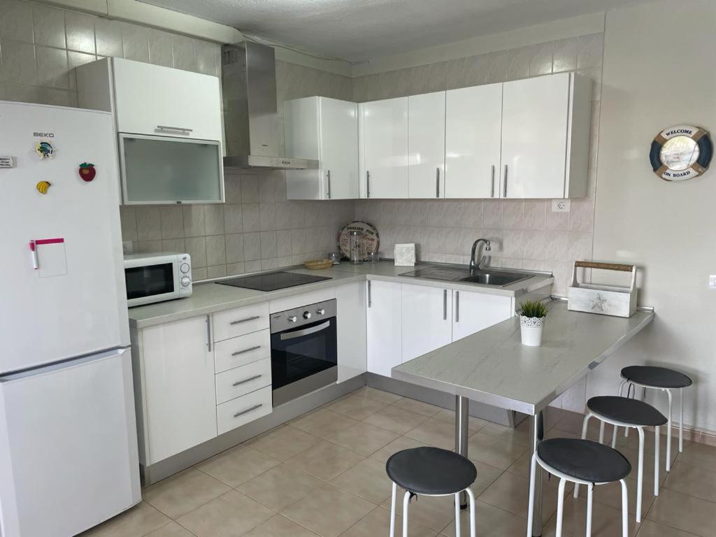 Appartement Apartamento Cerca De La Playa à Acantilado de los Gigantes Extérieur photo